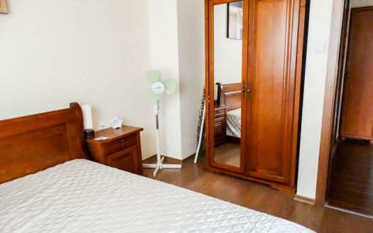 Furnished Penthouse 1 bed on Cedar Lodge 1