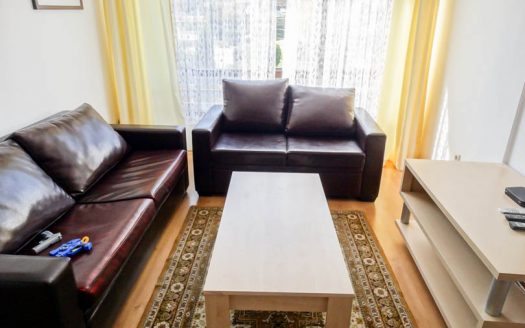 Furnished 1 bed on Aspen Golf