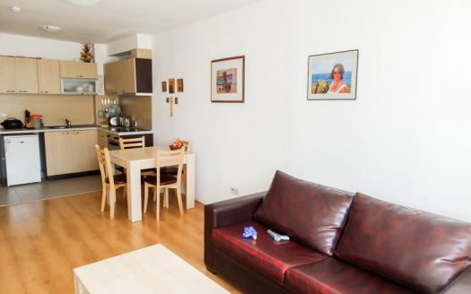 Furnished 1 bed on Aspen Golf