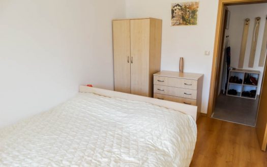 Furnished 1 bed on Aspen Golf