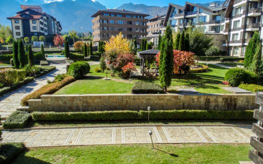 Furnished 1 bed on Aspen Golf