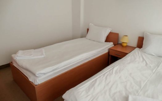 Furnished 2 bed on 3 Mountains