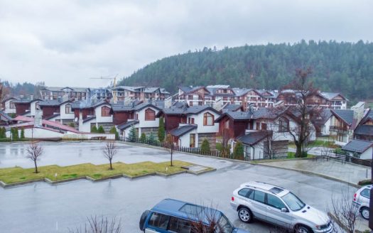 Brand new studio on Aspen Valley