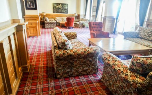 Part furnished 1 bed on Pirin Golf