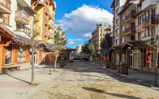 Part furnished 1 bed on Pirin Golf
