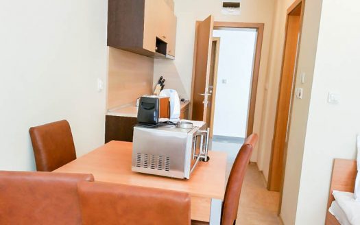 Furnished studio on Aspen Suites