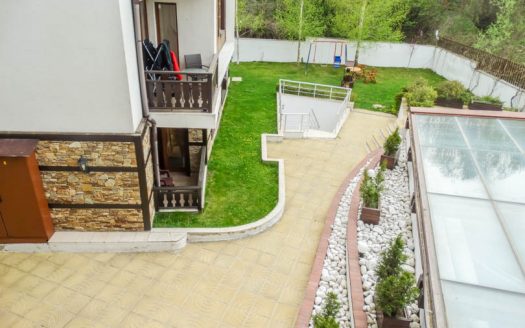 Furnished studio on Predela 2