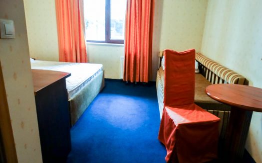 Furnished studio on Friends Hotel