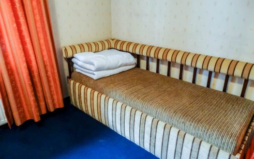 Furnished studio on Friends Hotel