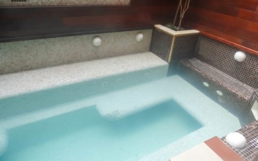 Furnished studio on Friends Hotel