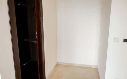 Studio with great views on Panorama
