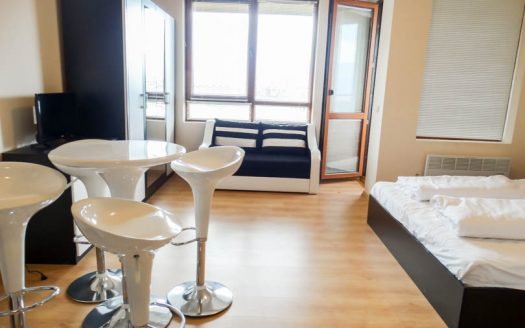Furnished studio on Panorama