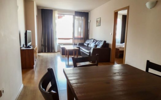 Furnished 2 bed on Adeona