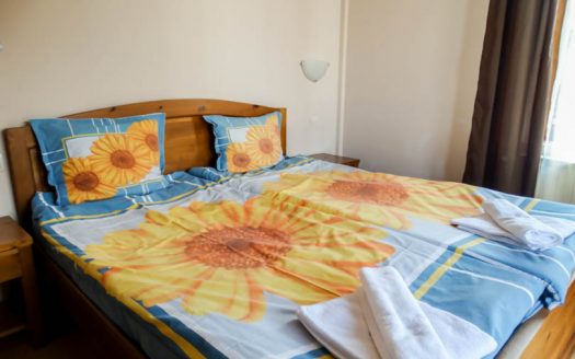 Furnished 2 bed on Adeona