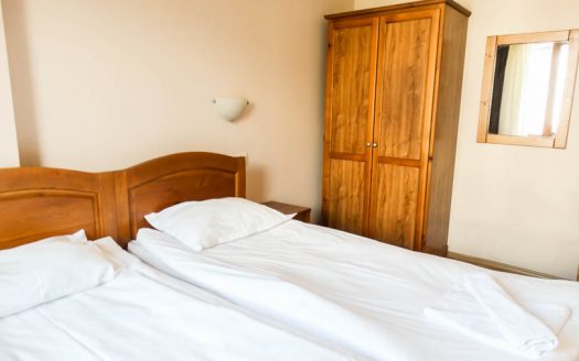 Furnished 2 bed on Adeona