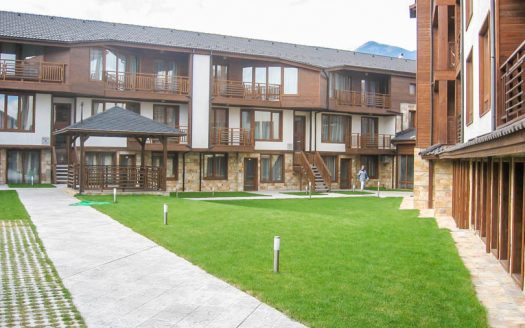Furnished 2 bed on Adeona