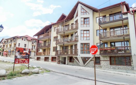 Furnished 2 bed on Eagles Nest