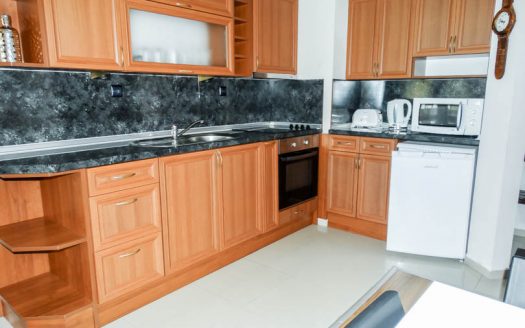 Furnished 2 bed on Eagles Nest