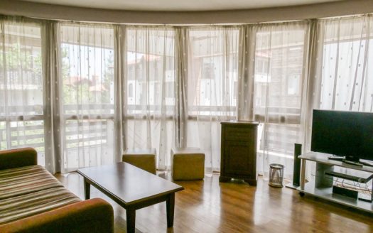 Furnished 2 bed on Eagles Nest