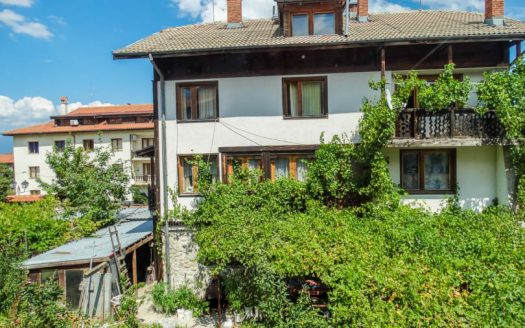 Furnished 2 bed on Eagles Nest