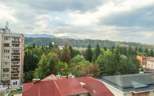 Spacious 2 bed apartment in Razlog