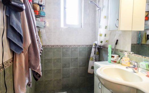 Spacious 2 bed apartment in Razlog