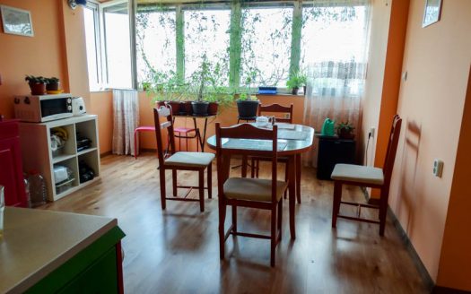 Spacious 2 bed apartment in Razlog