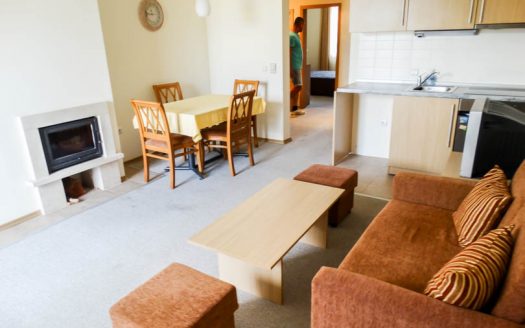 Furnished 2 bed on 2 Rivers