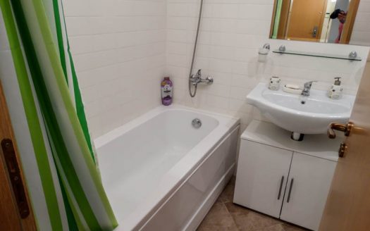 Furnished 2 bed on 2 Rivers