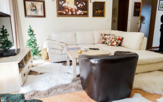 Furnished 2 bed with garden on Pirin Golf