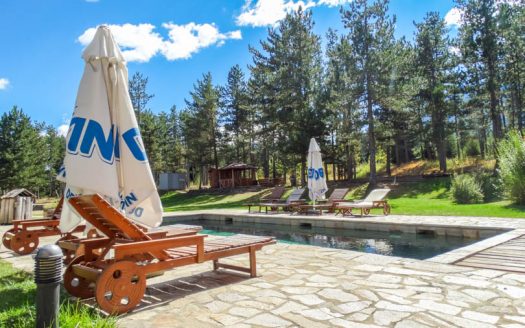 Furnished 2 bed with garden on Pirin Golf