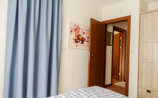 Furnished 2 bed with garden on Pirin Golf