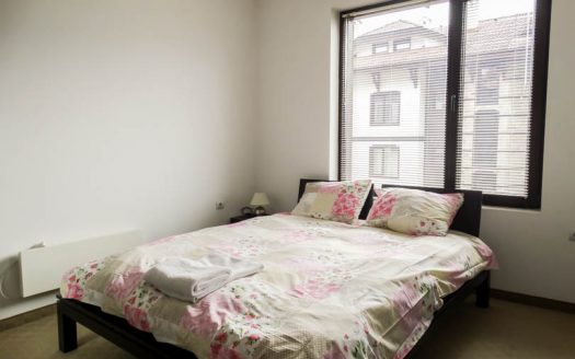 Furnished 2 bed on 3 Mountains