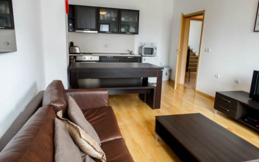 Furnished 2 bed on 3 Mountains