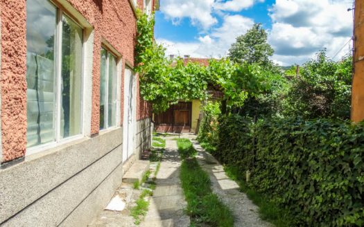 4 floor family house in Velingrad