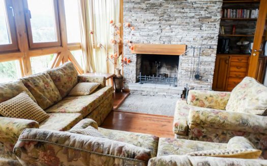 Furnished 2 bedroom house on Katarino Spa