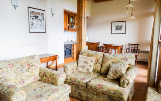 Furnished 2 bedroom house on Katarino Spa
