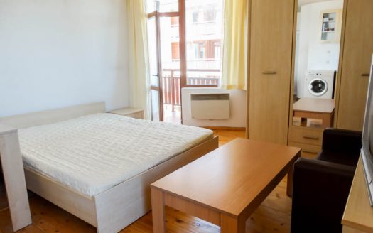 Furnished studio on Four Leaf Clover