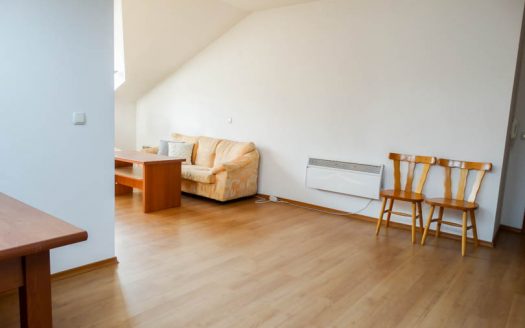 Furnished 2 bed Penthouse on Refectory