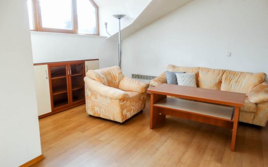 Furnished 2 bed Penthouse on Refectory