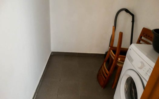 Furnished 2 bed Penthouse on Refectory