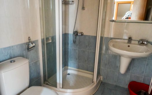 Furnished 2 bed Penthouse on Refectory