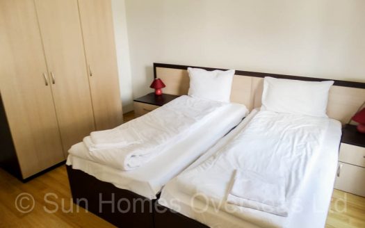 Furnished 2 bed on 3 Mountains
