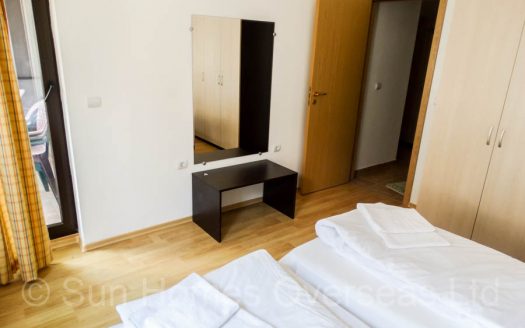 Furnished 2 bed on 3 Mountains