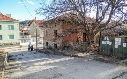 3 bed country house near Banya