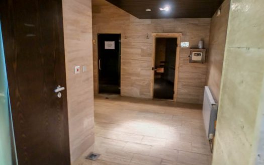 Furnished studio on Aspen House