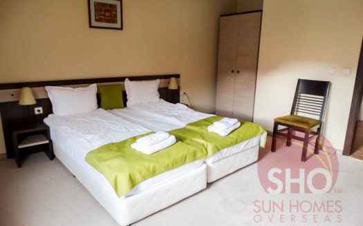 Furnished 1 bed duplex on Dream