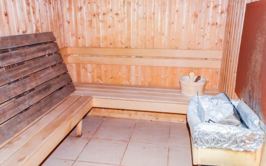 Furnished 1 bed duplex on Dream