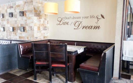 Furnished 1 bed duplex on Dream