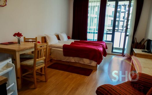 Furnished studio on Aspen Heights